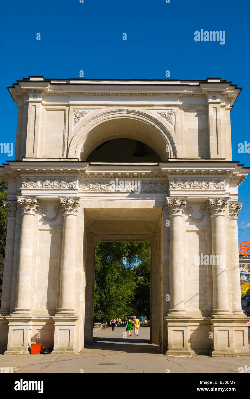 Arc de Triomphe am Piata Marii Adunari Nationale Square in Chisinau-Moldawien-Europa Stockfoto
