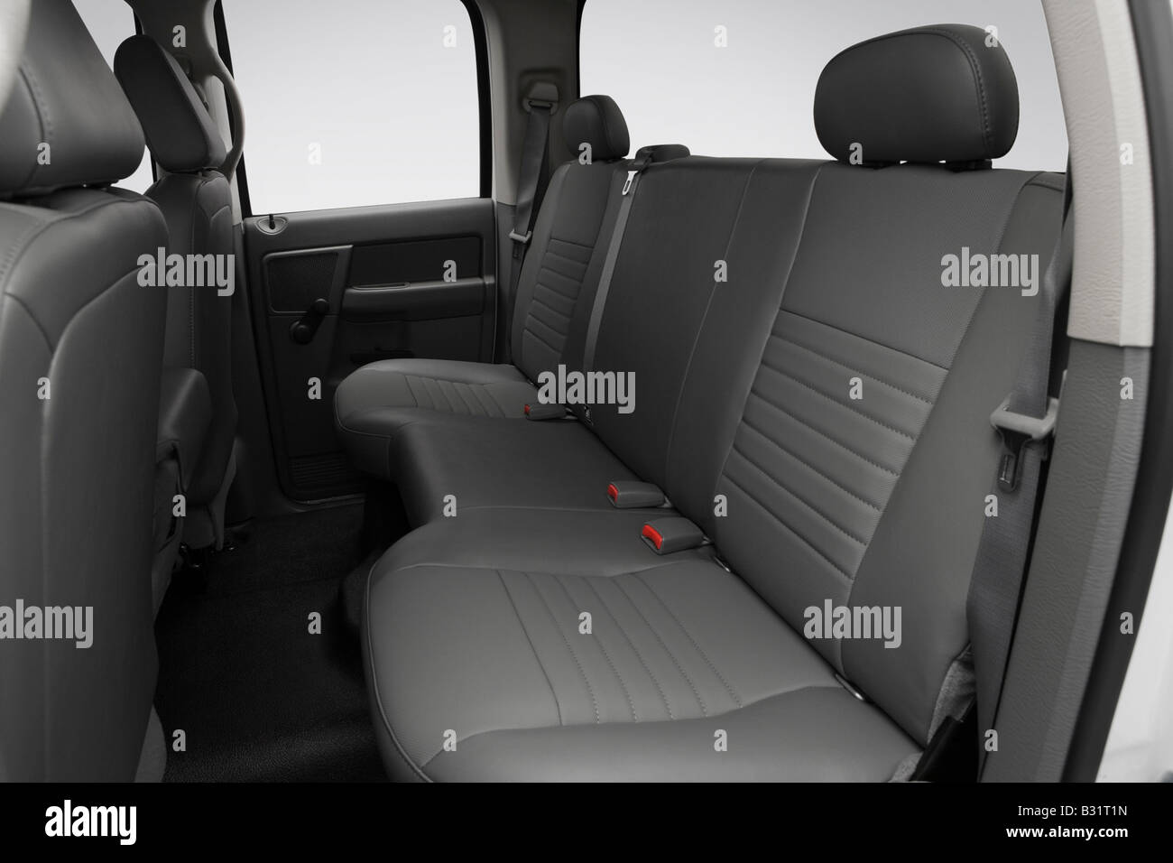 2008 Dodge Ram 3500 Chassis in weiß - hintere Sitze Stockfoto