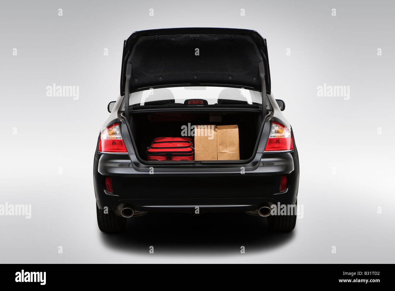 2009 Subaru Legacy 2.5 GT Spec B in schwarz - Stamm Requisiten Stockfoto