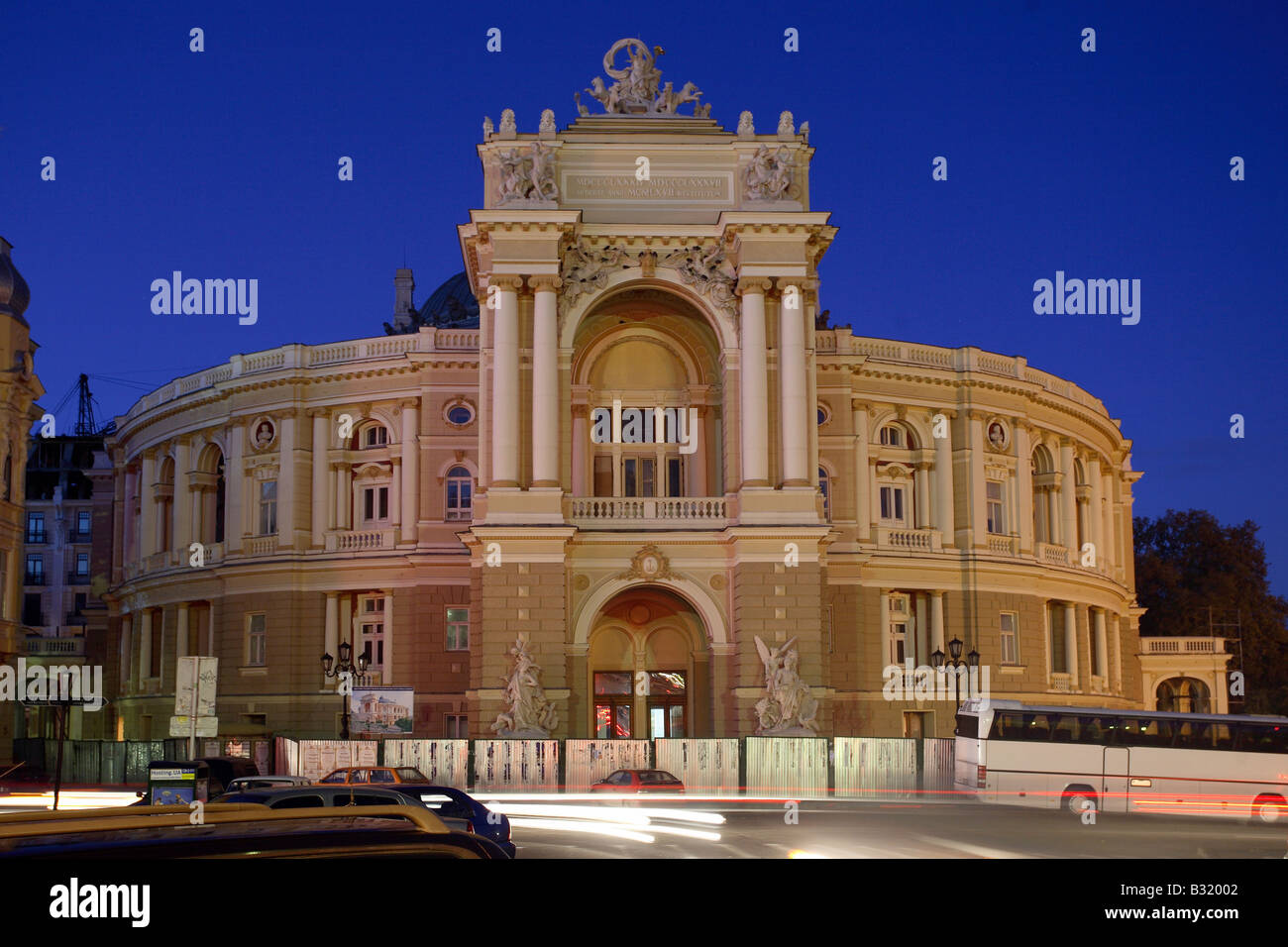 Die Oper in Odessa im Abendlicht, Odessa, Ukraine Stockfoto