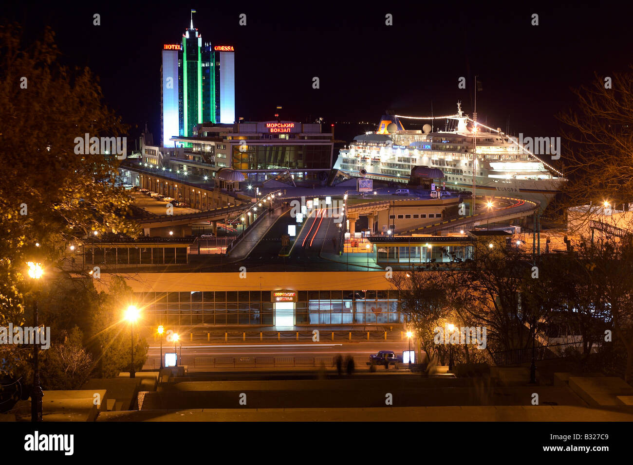 Der Hafen in Odessa in der Nacht, Ukraine Stockfoto