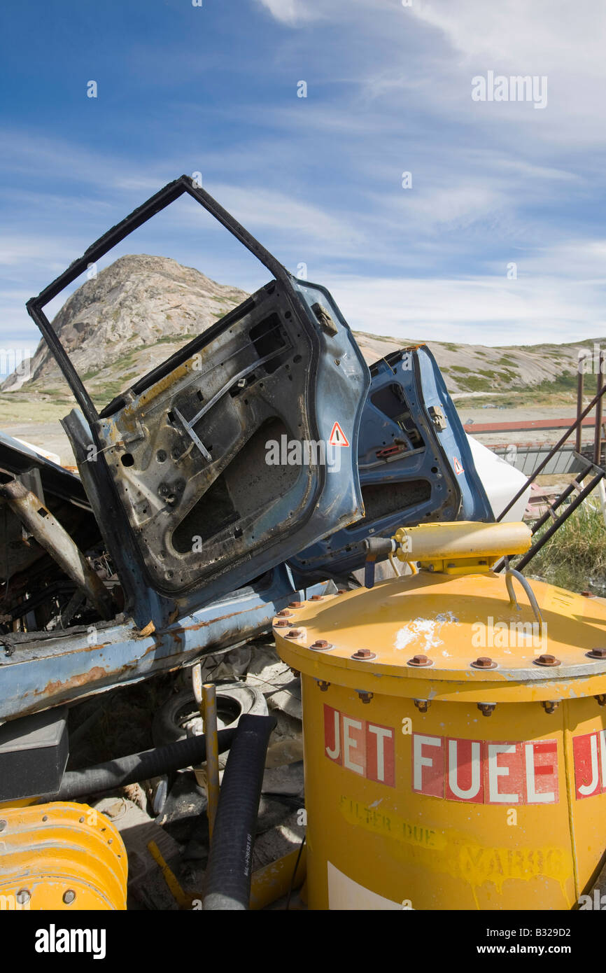 Müll geworfen in der Tundra bei Kangerlussuaq in Grönland Stockfoto