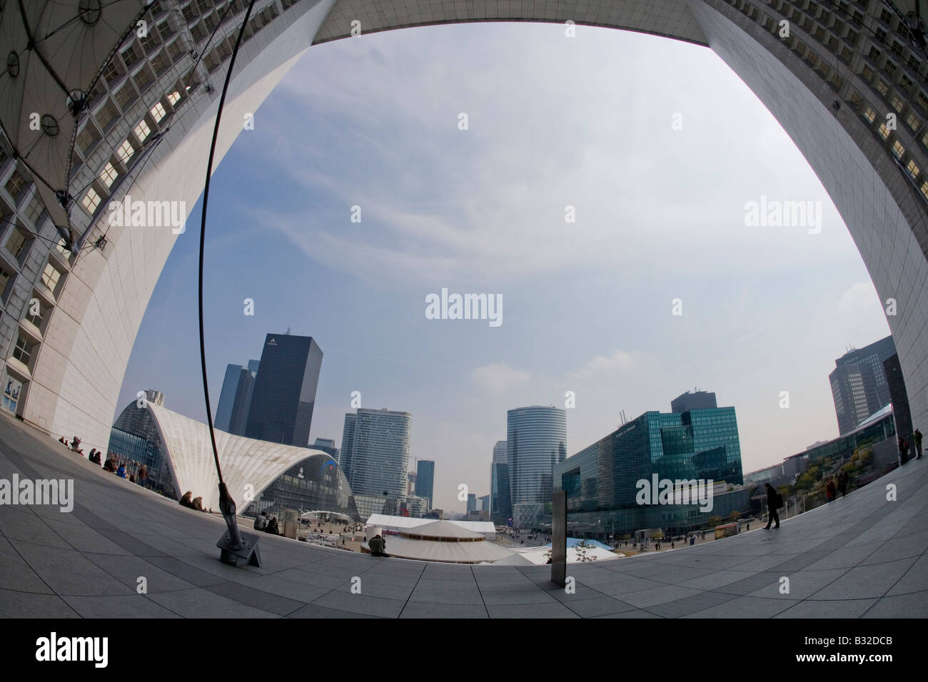 Le Grande Arche De La Defense von dem dänischen Architekten Otto van Spreckelsen Paris Frankreich Europa EU Stockfoto
