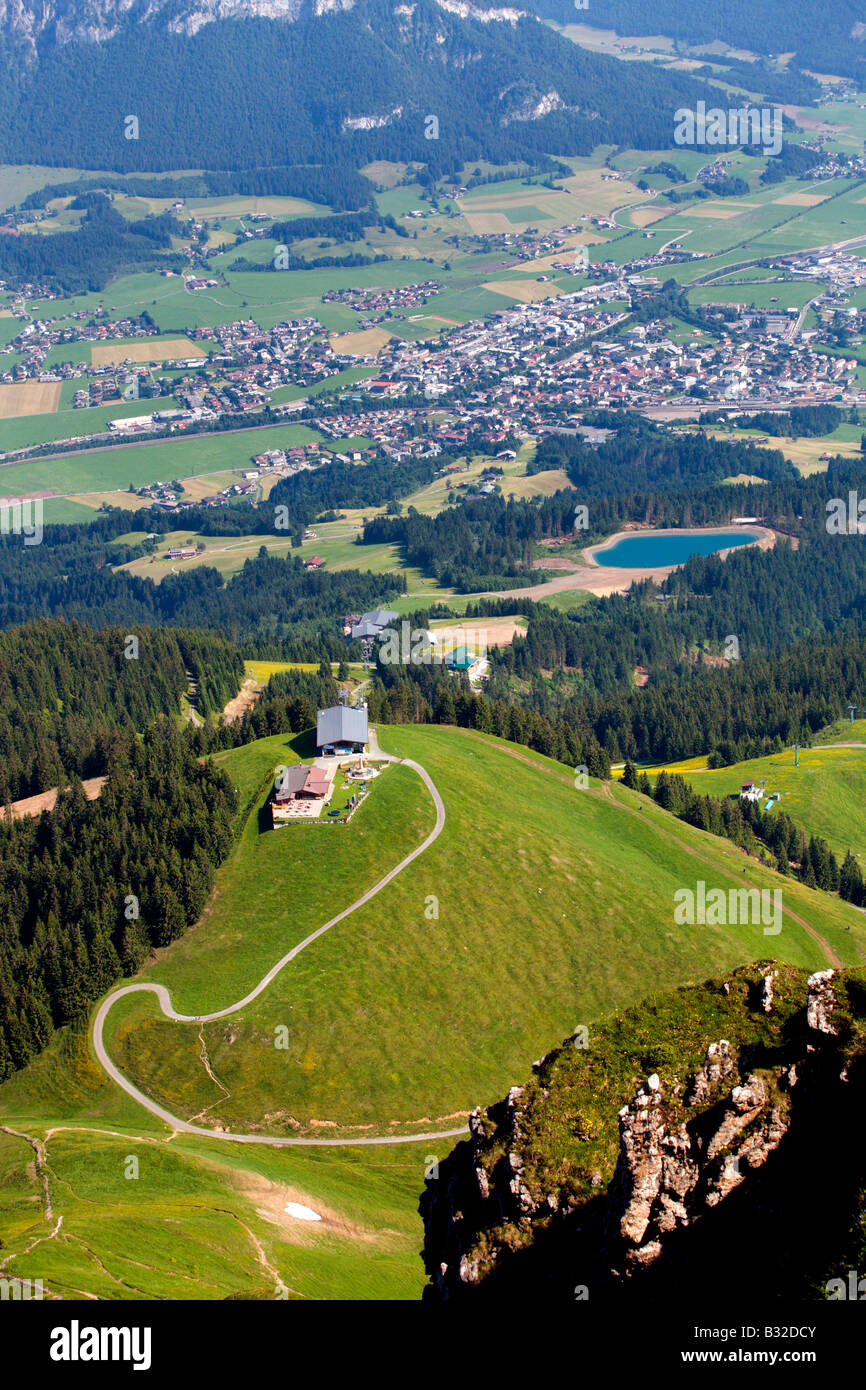 Kitzbühler Horn Aurach Trek: Alpentäler Stockfoto