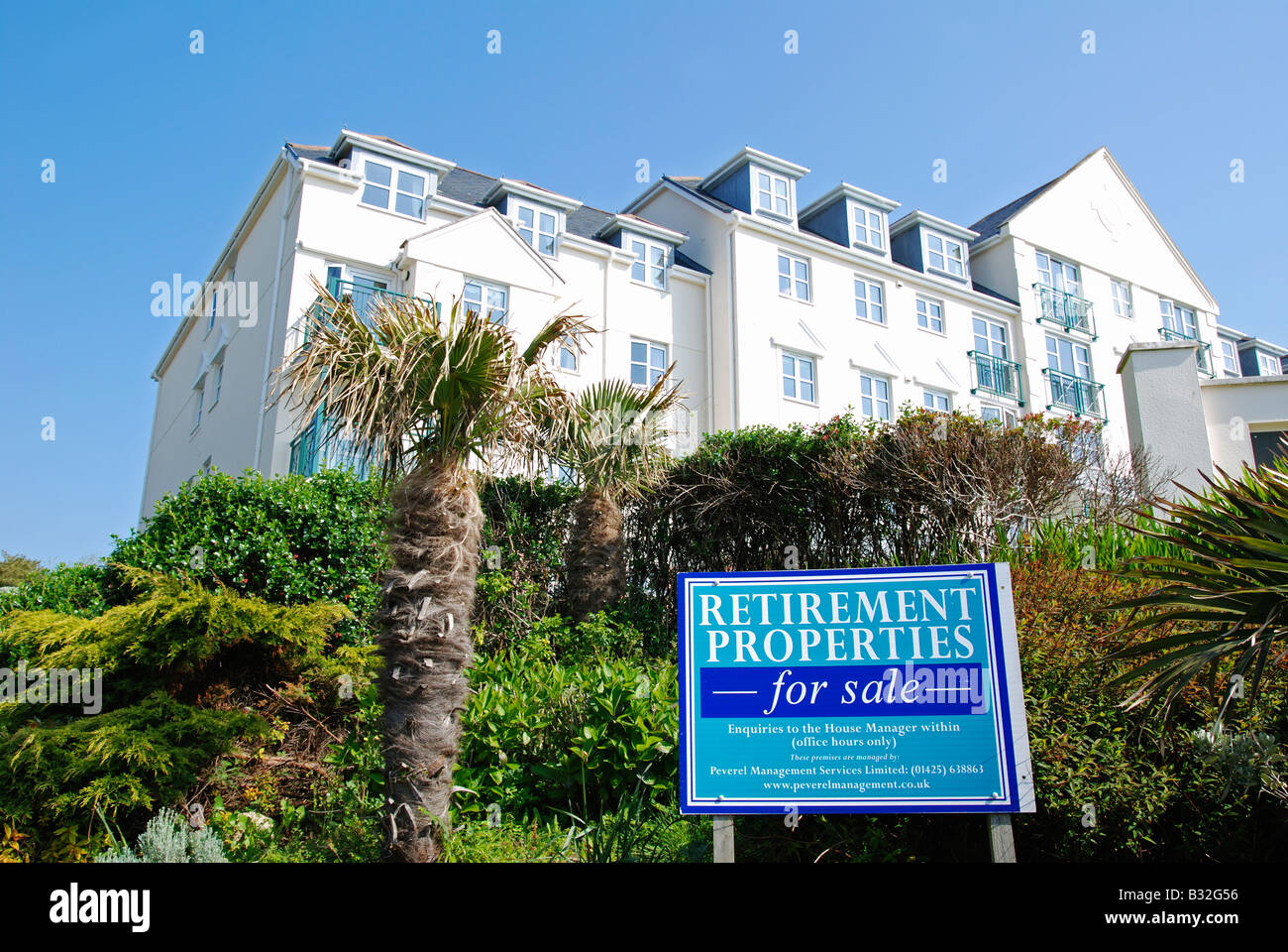 direkt am Meer Ruhestand Immobilien zum Verkauf in Falmouth in Cornwall, Großbritannien Stockfoto