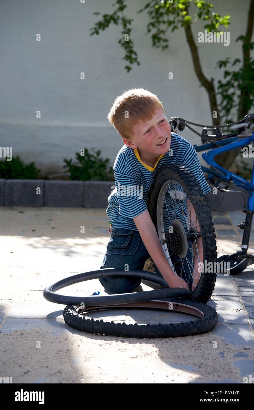 kinderfahrrad leicht 14 zoll KigerNee Zoll, Kinder Fahrrad für Jungen und Mädchen mit Stützrädern und Duales Bremssystem, Höhenverstellbares Kinderfahrrad ab 3-6 Jahre für Schulung, Outdoor Reiten Sport & Freizeit Größe:54-56 Fire - UNITED FLIGHT Category:MTB Cross Hardtail_Tektro Hydraulic Disc brake HD M280