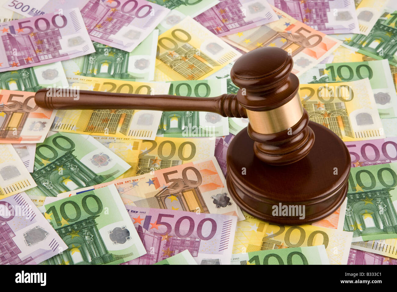 Euro-Banknoten und Richter Auktion hammer Stockfoto