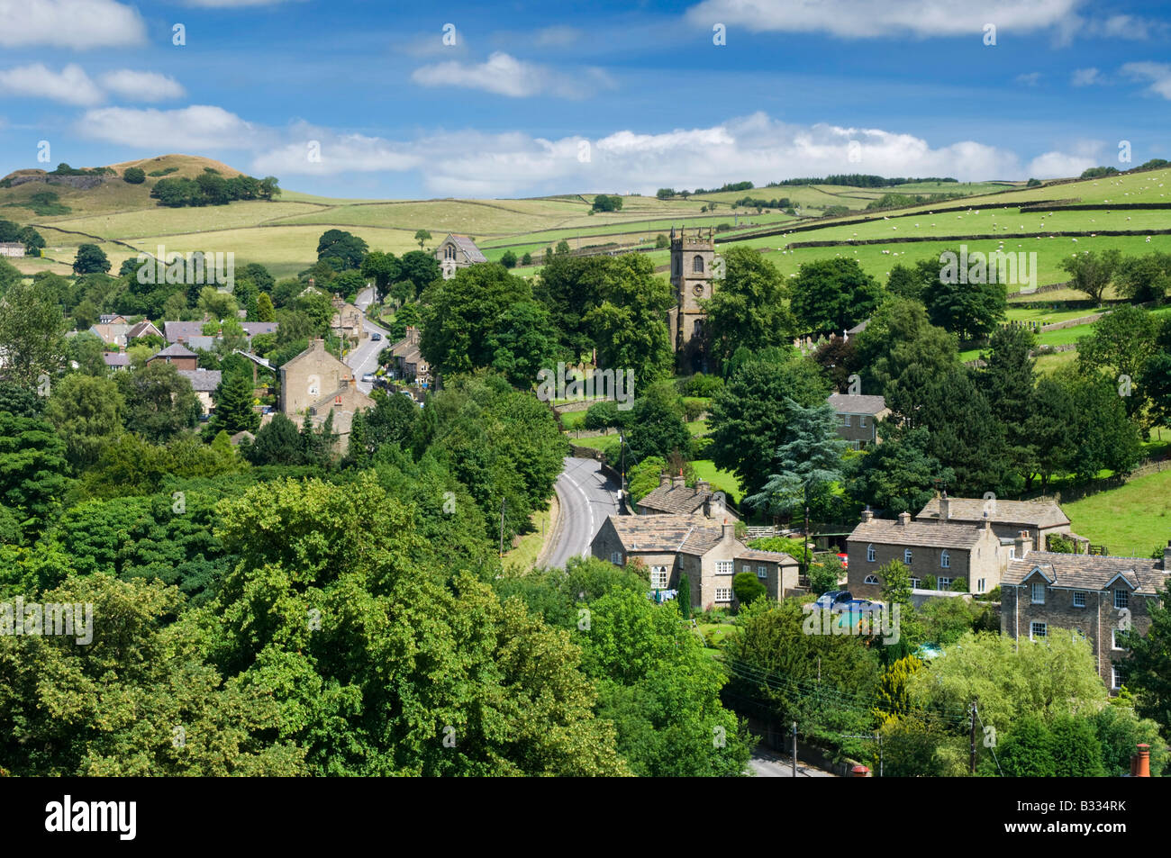 Dorf von Rainow im Sommer, Peak District National Park, Cheshire, England, UK Stockfoto