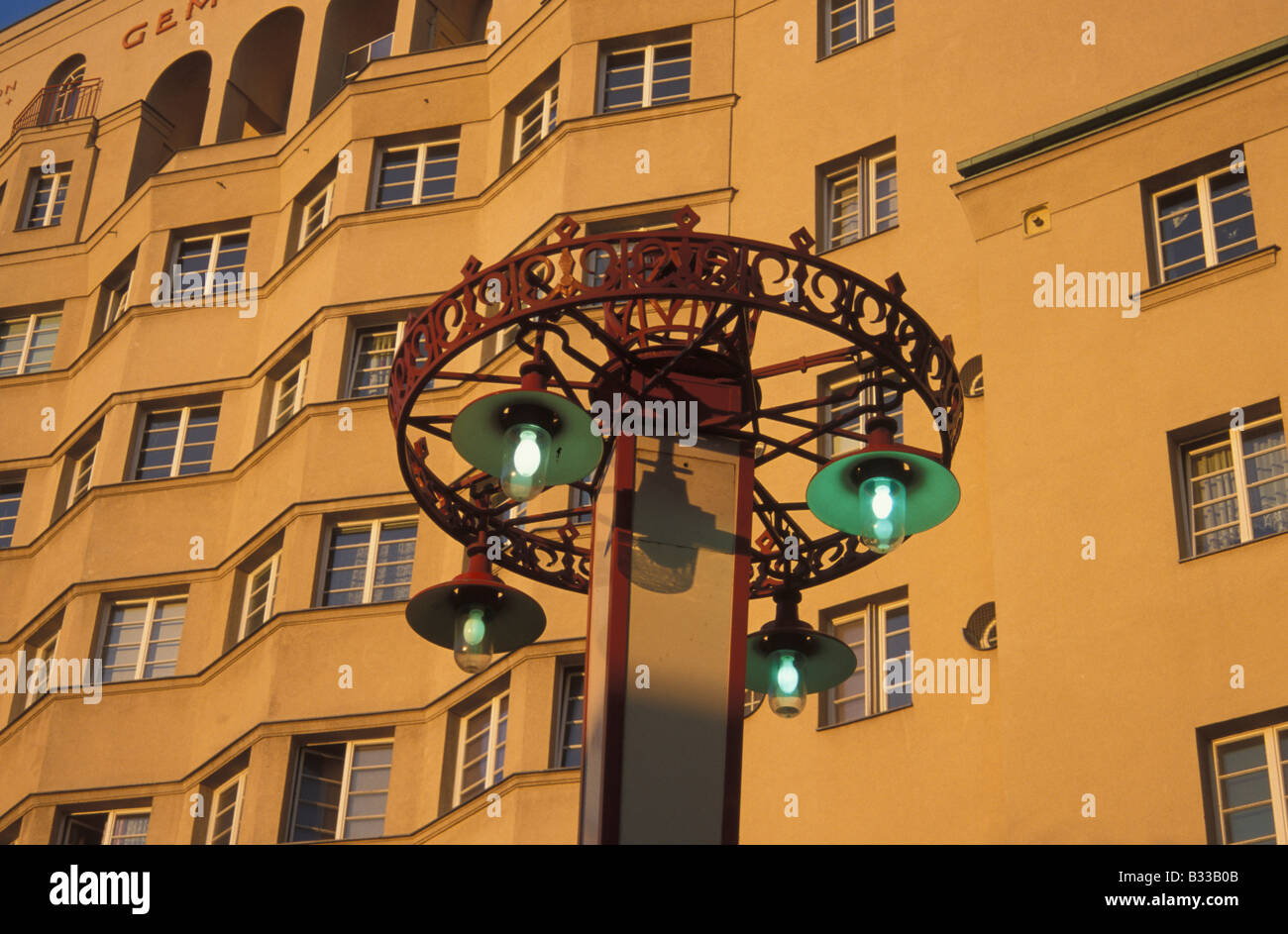 Gemeinschaft subventioniert Mietskasernen Reumannhof Stockfoto