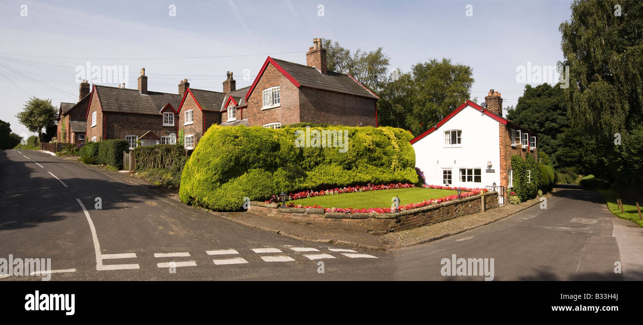 UK Cheshire Knutsford Rostherne Dorf Tatton Estate Häuser Panorama Stockfoto