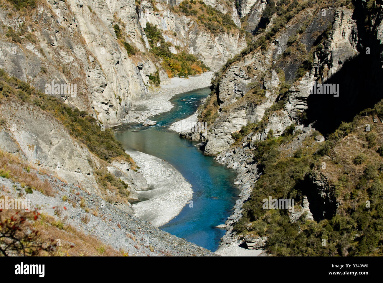 Die Shotover River schlängelt sich durch Skippers Canyon, Central Otago Stockfoto