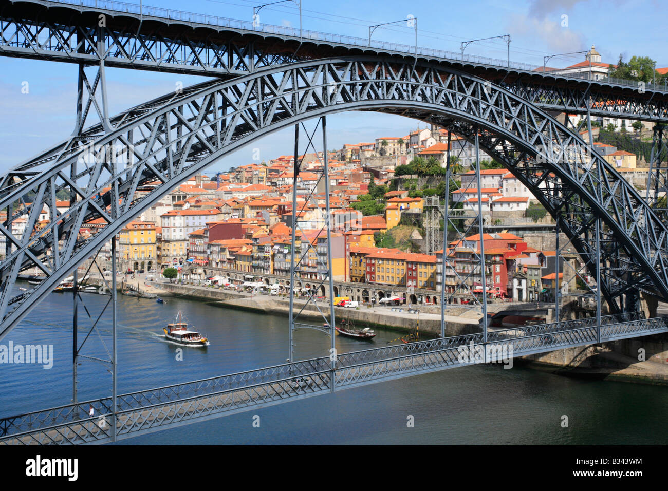 Brücke Dom Luis ich nach Vila Nova De Gaia in Porto, Portugal Stockfoto