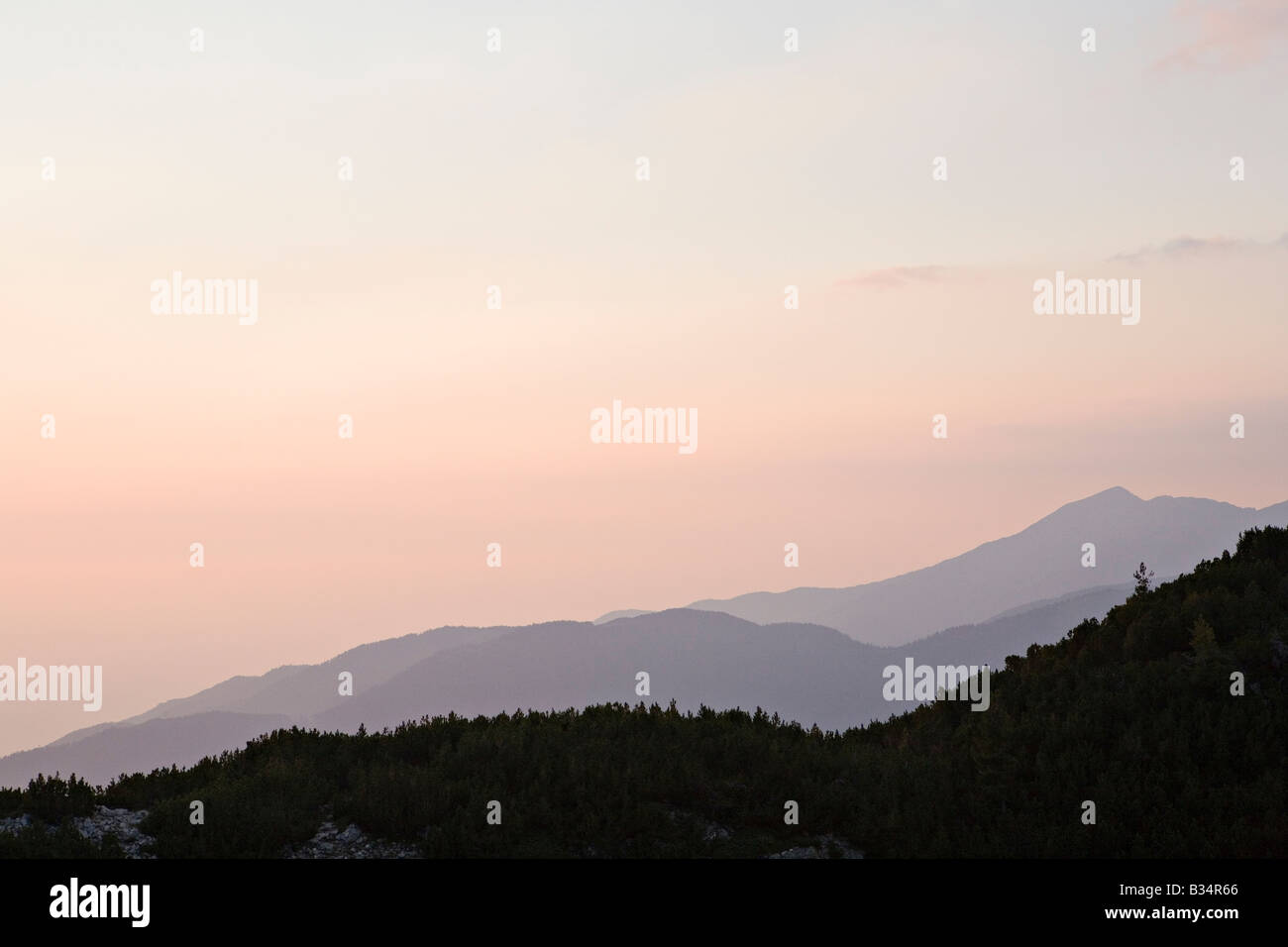 Twilight ist über Sinanitsa Tal in World Heritage Site Nationalpark Pirin Bulgarien gefallen. Stockfoto