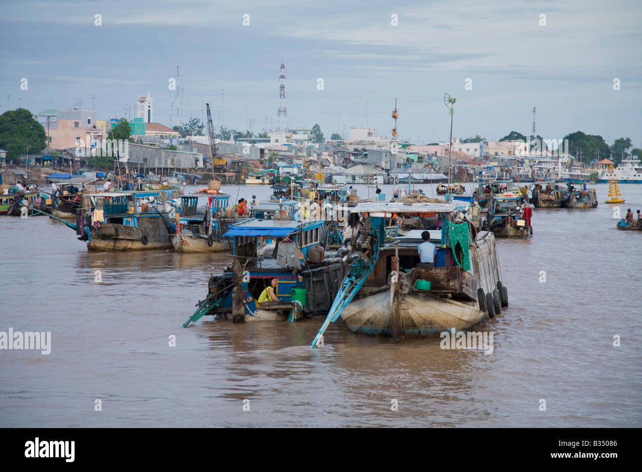 Eine tägliche schwimmenden Markt im Mekong Delta, Vietnam Stockfoto