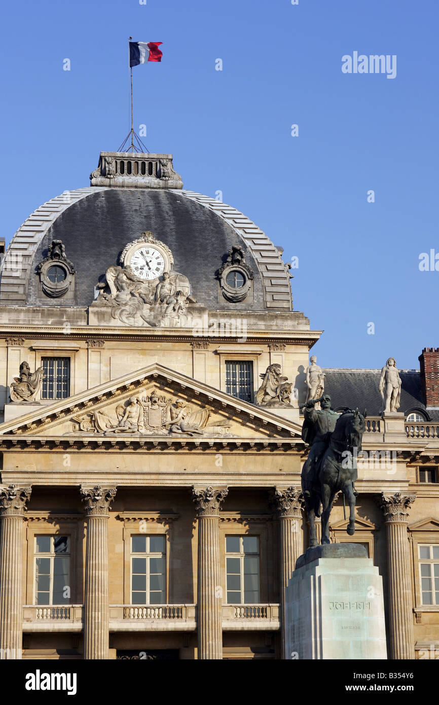 Fassade des historischen Gebäudes, Paris, Frankreich. Stockfoto