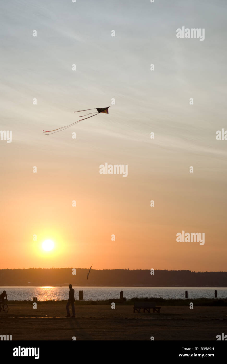 Sonnenuntergang am Fort Flagler State Park. Stockfoto