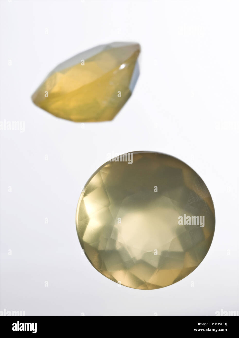 Rund geschnittene gelbe Opal Edelsteine; Australien Stockfoto