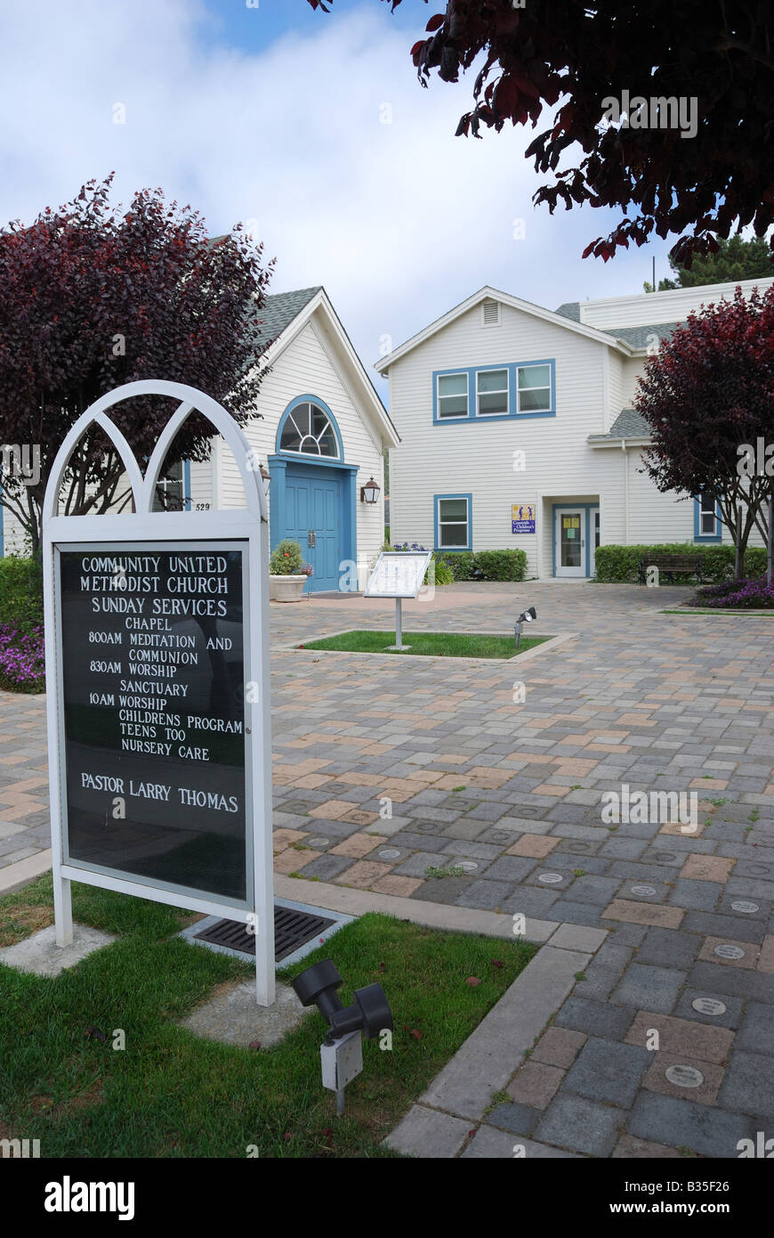 Gemeinde Evangelisch-methodistischen Kirche in Half Moon Bay, Kalifornien gebaut im Jahre 1872 die architektonische Stil ist Victorian Gothic Revival Stockfoto