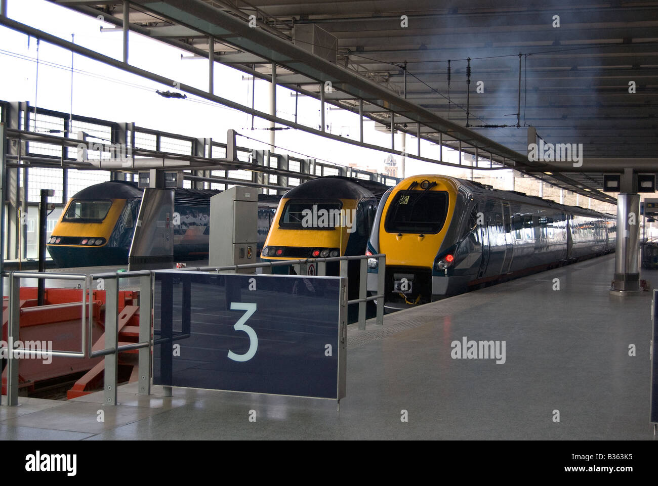 3 Plattformen von St Pancras Station Stockfoto