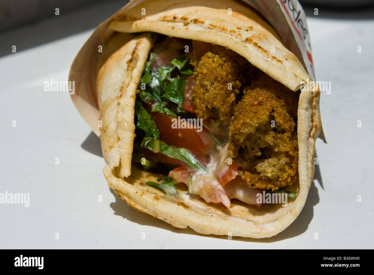 Falafel Sandwhiches in einem Laden in der Altstadt von Aleppo Syrien Stockfoto