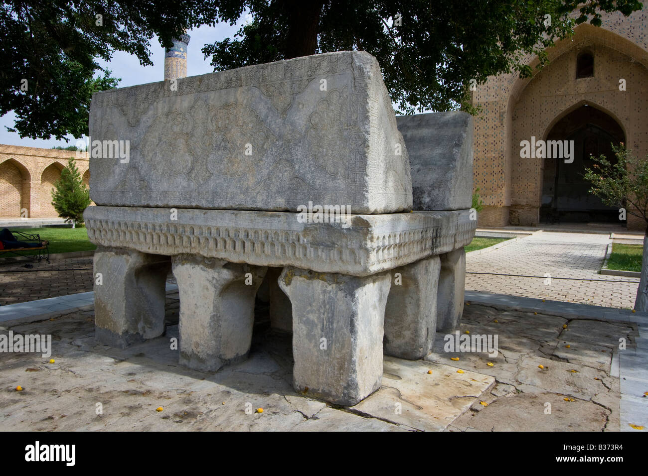 Marmor-Quran-Stand auf der Bibi-Khanym Moschee in Samarkand, Usbekistan Stockfoto