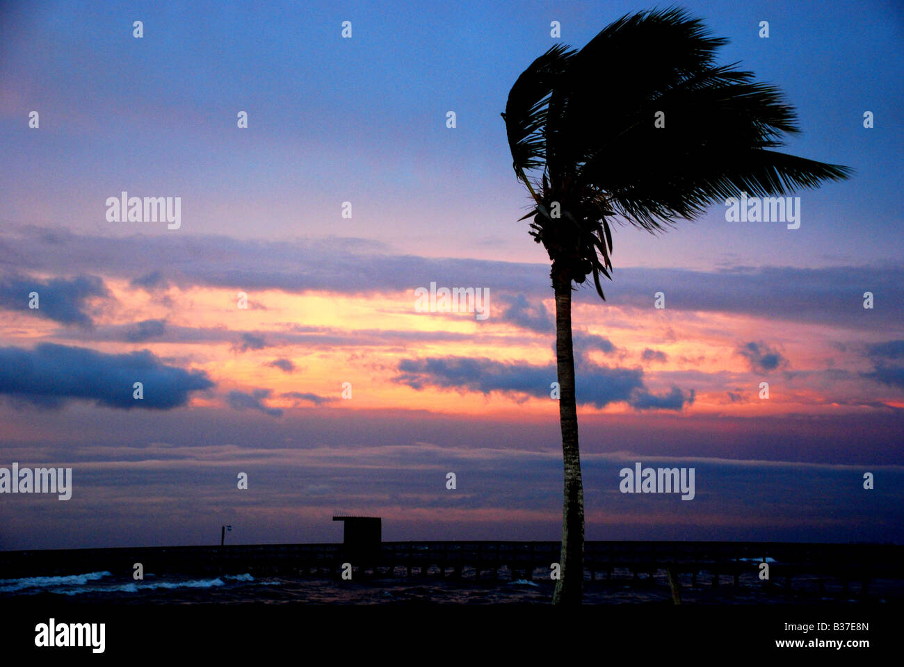 Auge des Sturms bei Sonnenuntergang August 2008 SW Florida USA Stockfoto