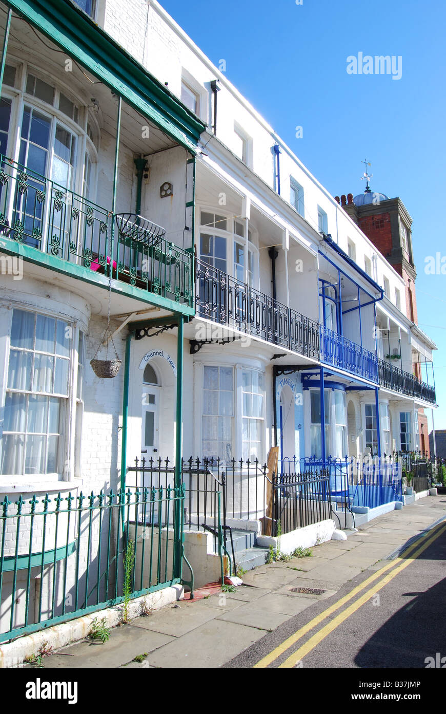 Waterfront Häuser, die renoviert wurden, Ramsgate, Isle Of Thanet in Kent, England, Vereinigtes Königreich Stockfoto