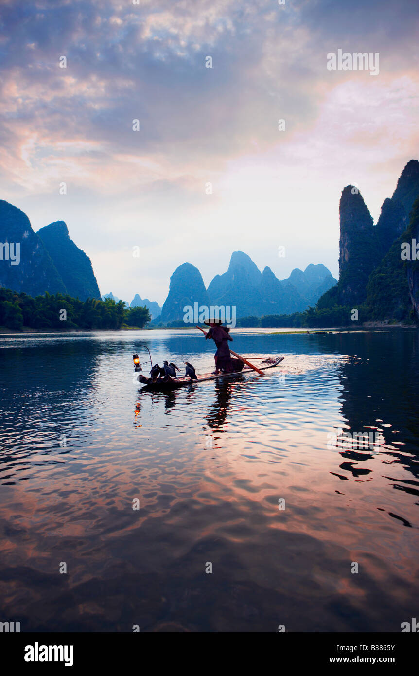 Kormoran Fischer in Lijang Li Fluss Xingping Guilin Provinz China Model release 701 Stockfoto