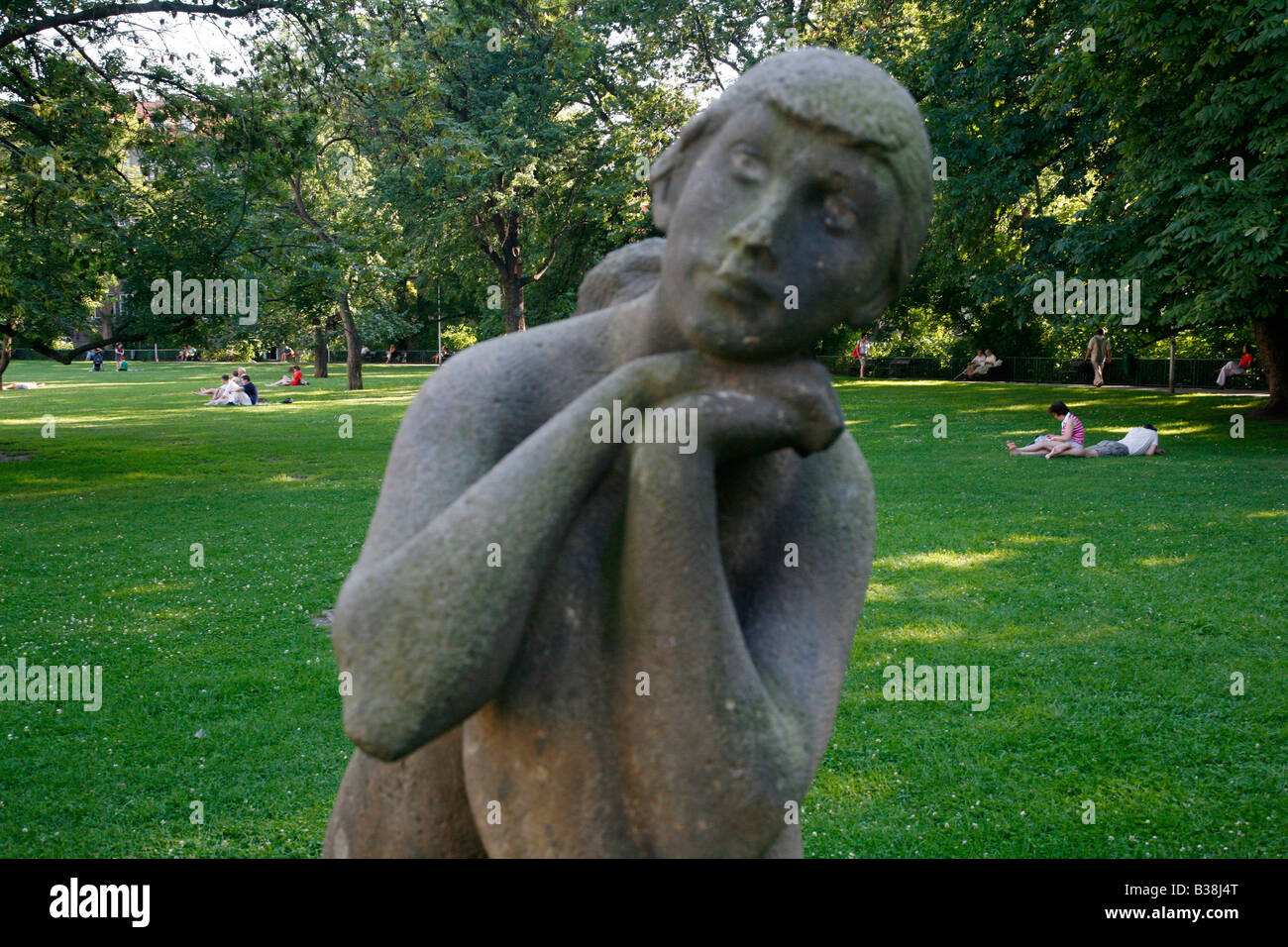 Aug 2008 - Leute bei Kampa Park Mala Strana Prag Tschechische Republik Stockfoto