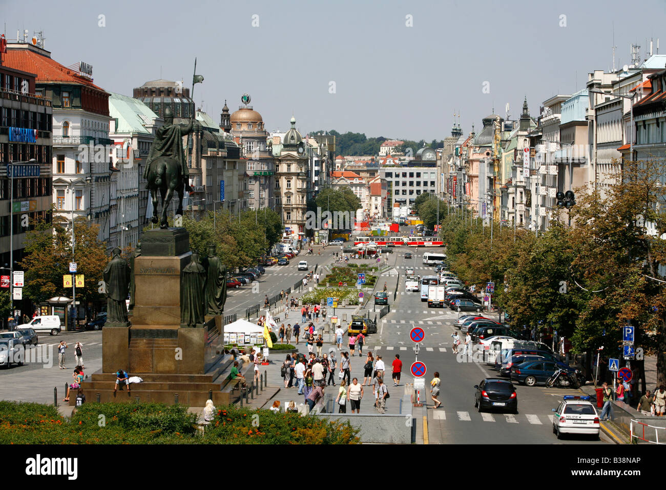 Aug 2008 - Blick über Wenzelsplatz Nove Mesto Prag Tschechische Republik Stockfoto