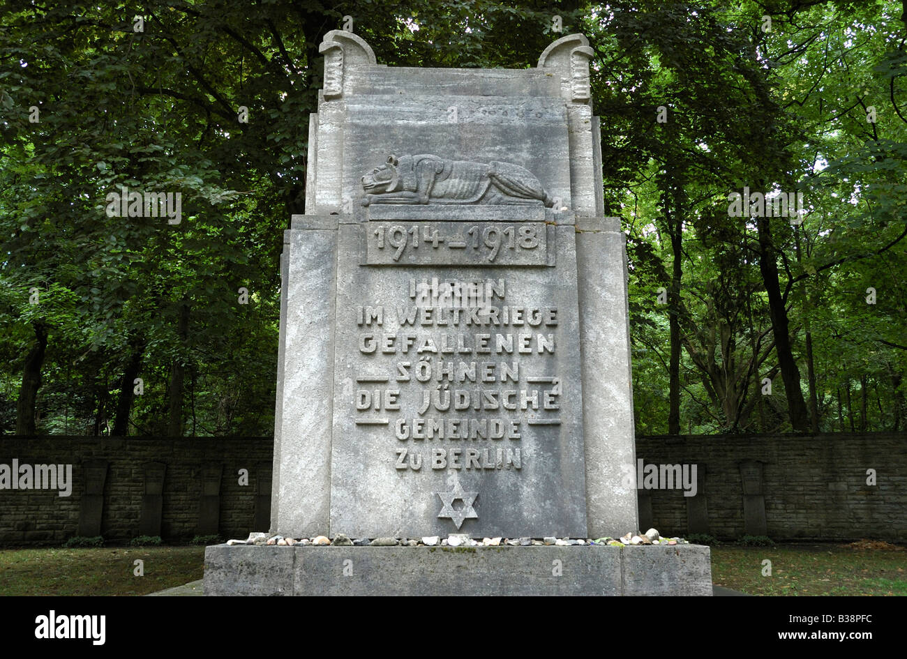 Denkmal für jüdische Soldaten kämpfen für Deutschland im ersten Weltkrieg, Friedhof Weißensee, Berlin Stockfoto