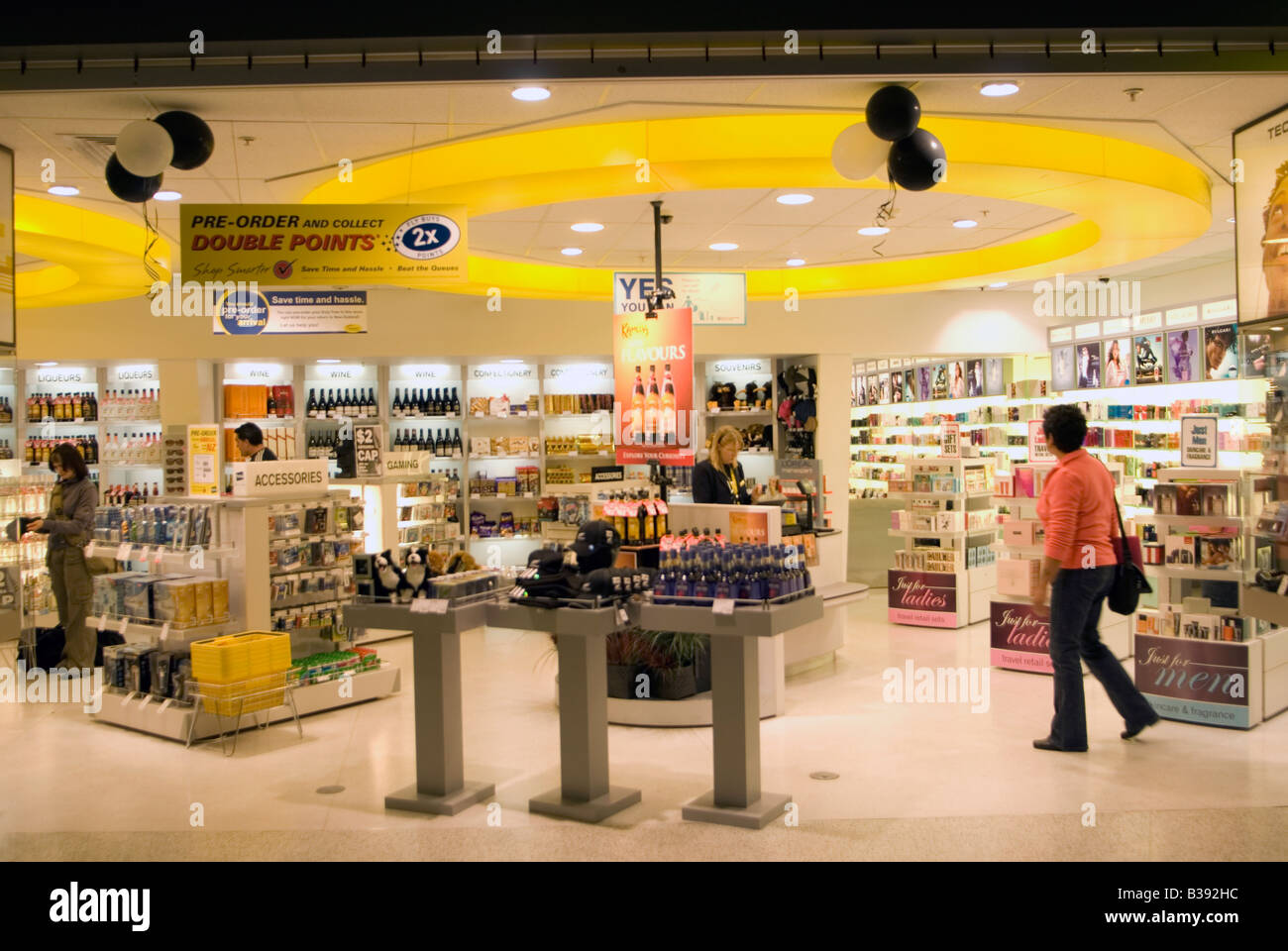 Duty free Shop am Flughafen auckland Stockfoto