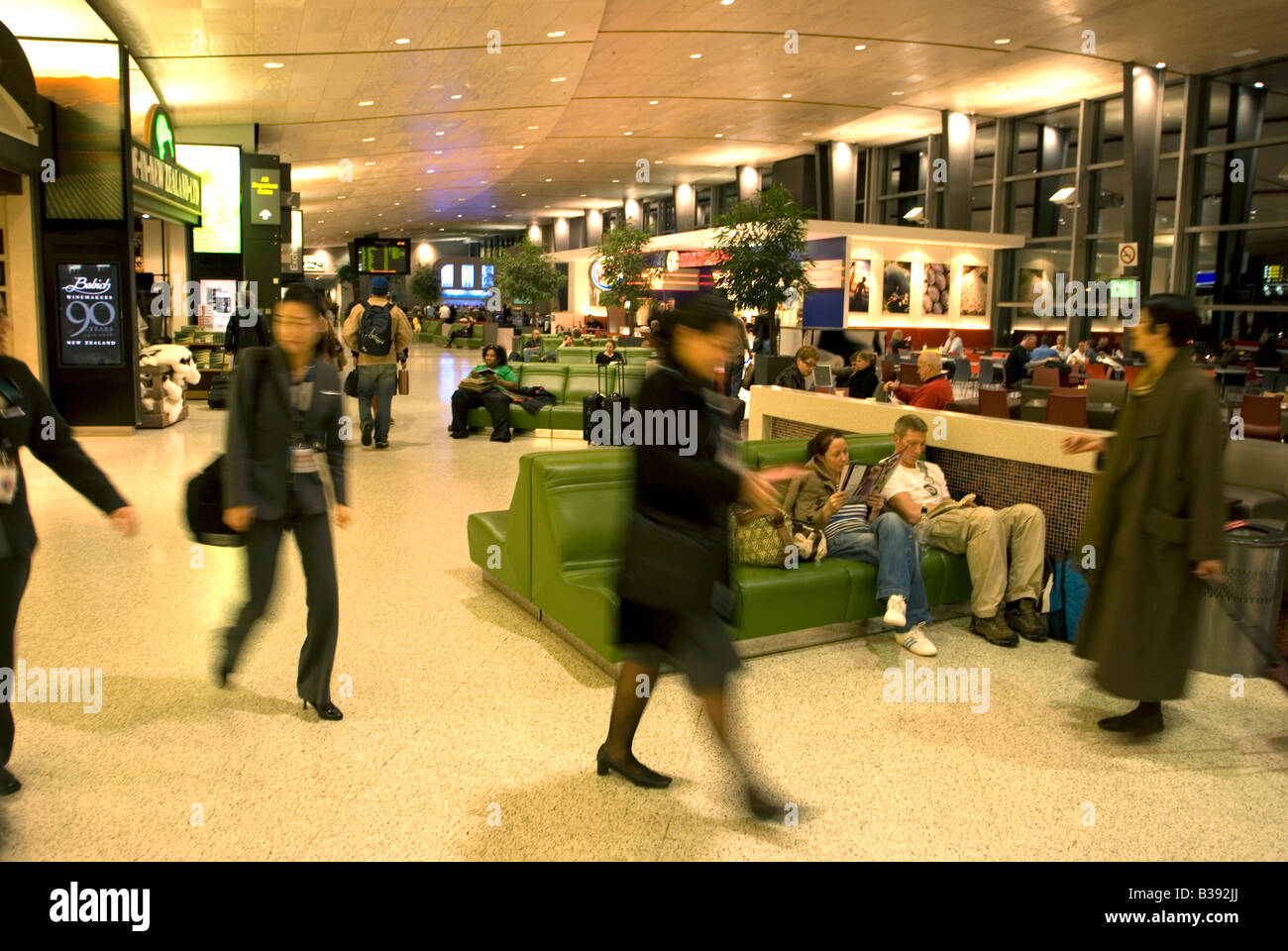 Abflug-Lounge Foyer, Auckland Flughafen Stockfoto