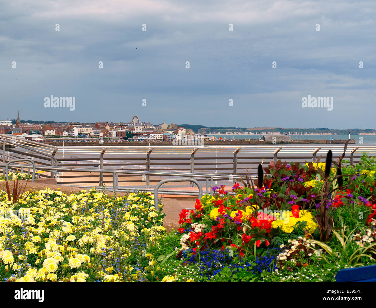 Die Stadt und die Bucht von der Klippe Gärten in Bridlington, North Yorkshire, Großbritannien. Stockfoto