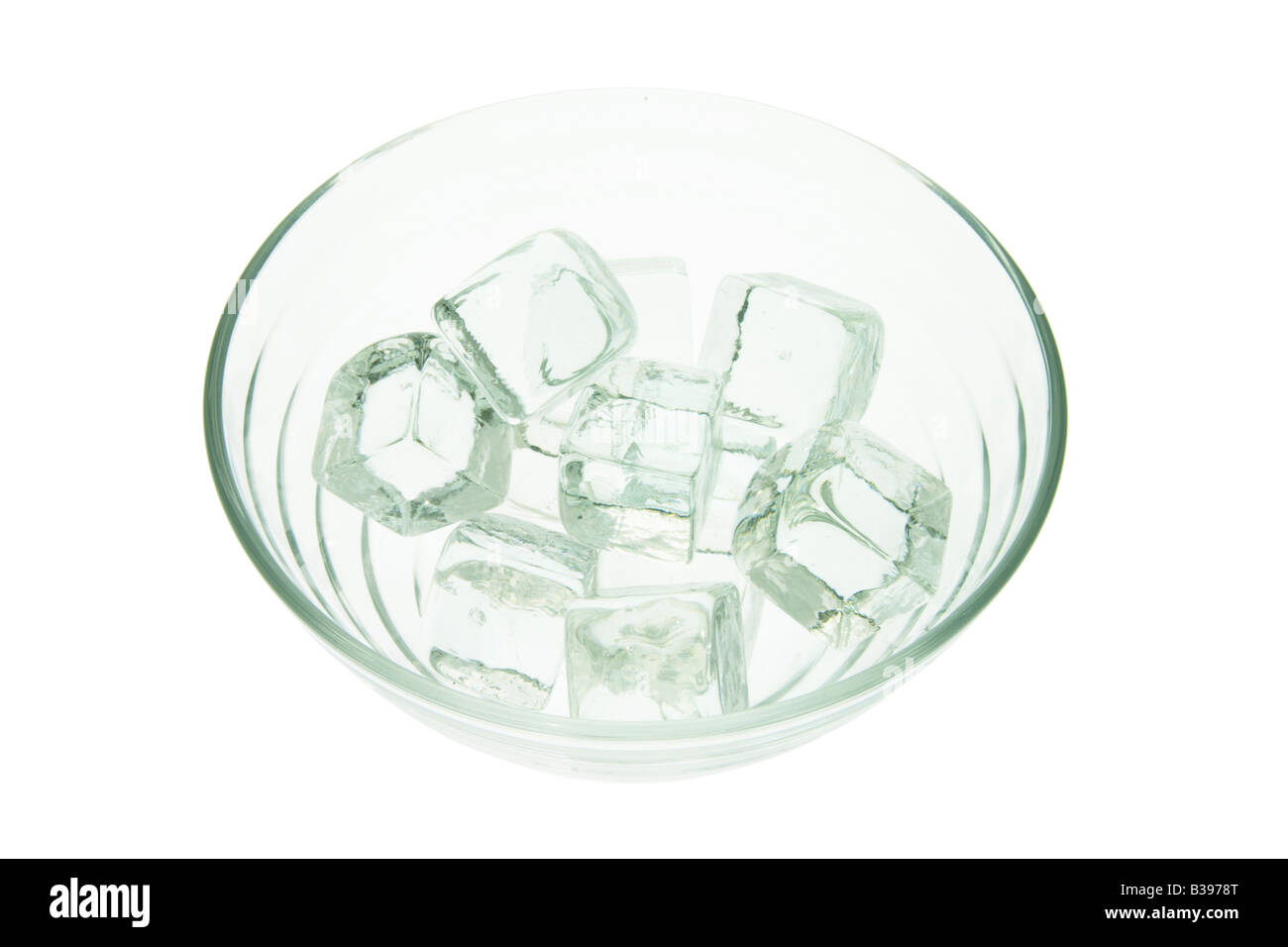 Eiswürfel im glas Ausgeschnittene Stockfotos und -bilder - Alamy