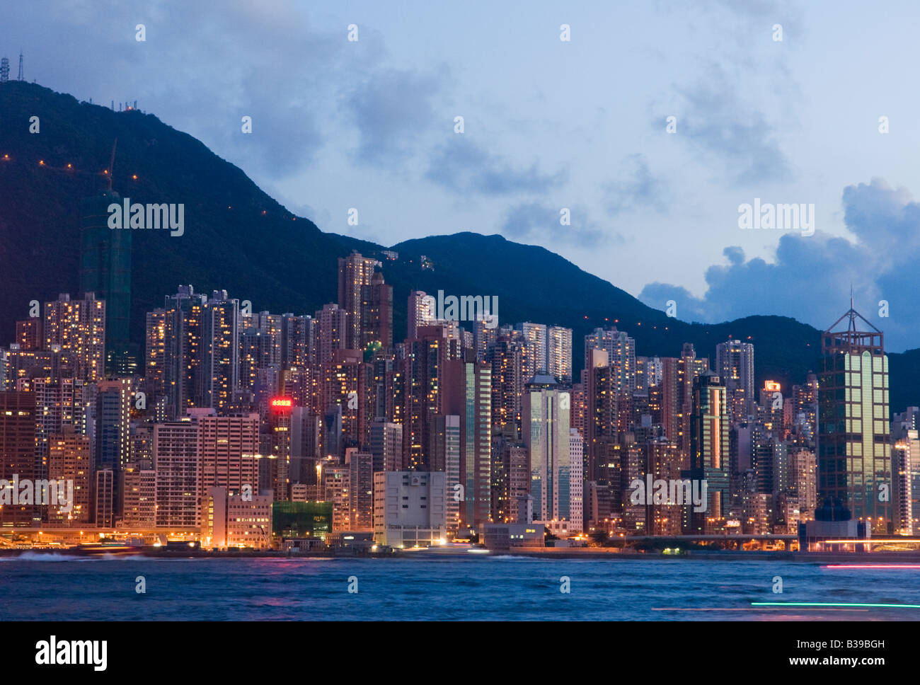 "Die Skyline von Shuen Wan und Western District von Hong Kong Insel Hong Kong China" Stockfoto