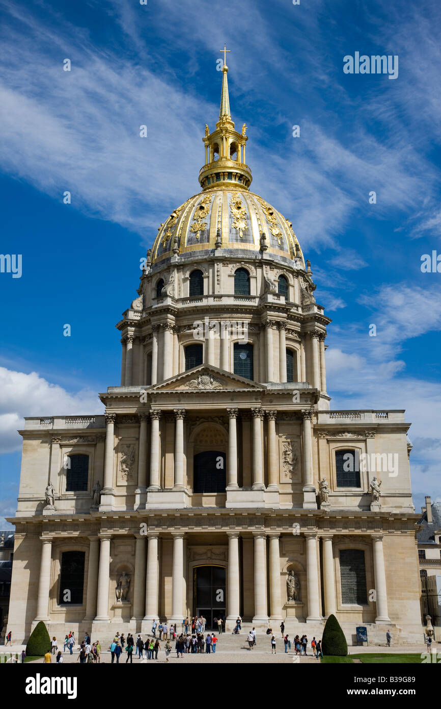 Vertikale, historische Domkirche im Hotel National des Invalides in