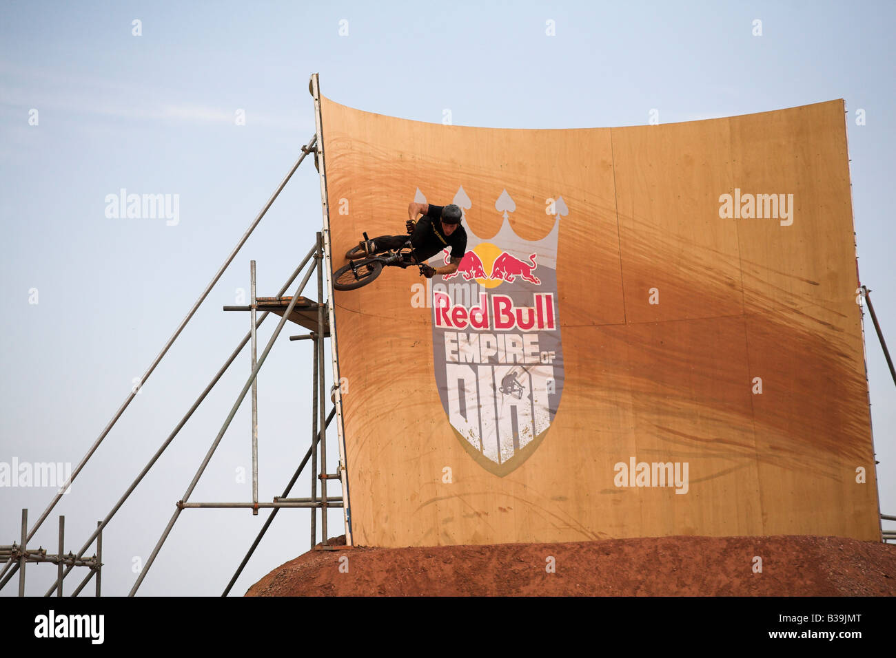 BMX-Fahrer beim Red Bull Imperium von Schmutz Wettbewerb 26. Juli 2008 Devon UK Stockfoto