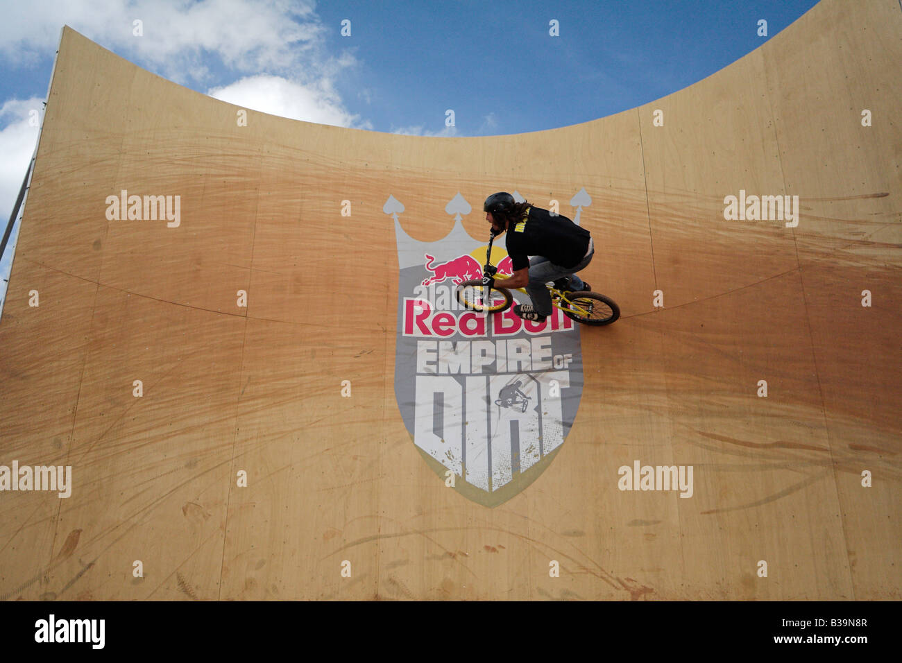 BMX-Fahrer beim Red Bull Imperium von Schmutz Wettbewerb 26. Juli 2008 Devon UK Stockfoto