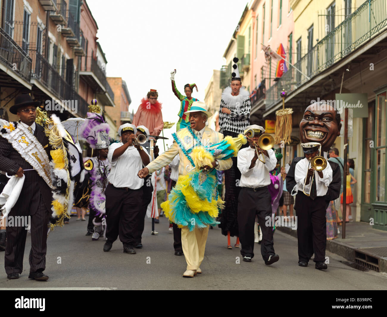 USA, Louisiana, New Orleans, French Quarter, French Quarter zweiter Linie Parade Blei von Grand Marshall Stockfoto