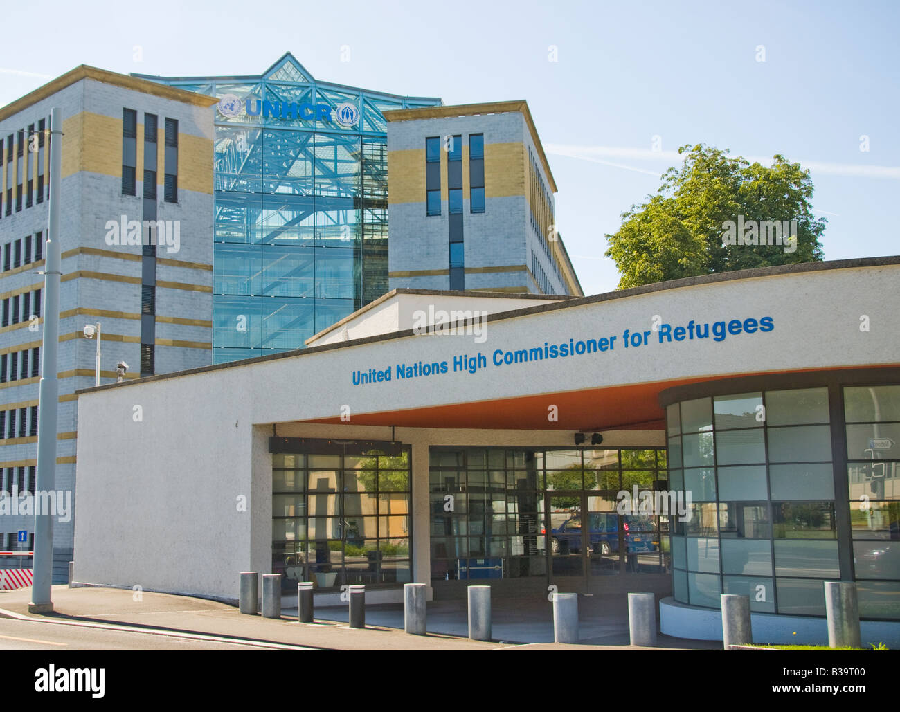 Sitz des Hohen Kommissars der Vereinten Nationen für Flüchtlinge UNHCR in Genf Stockfotografie ...