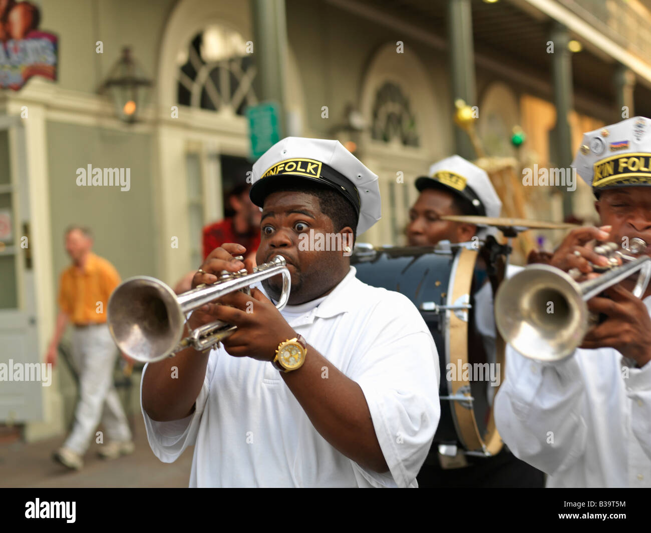 USA, Louisiana New Orleans French Quarter zweite Linie Parade Trompete Spieler Stockfoto