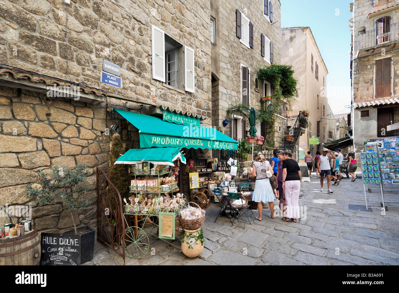 Laden mit traditionellen korsischen Produkten, Place du Maggiu, Vieille Ville (Altstadt), Sartene, Alta Rocca, Korsika, Frankreich Stockfoto