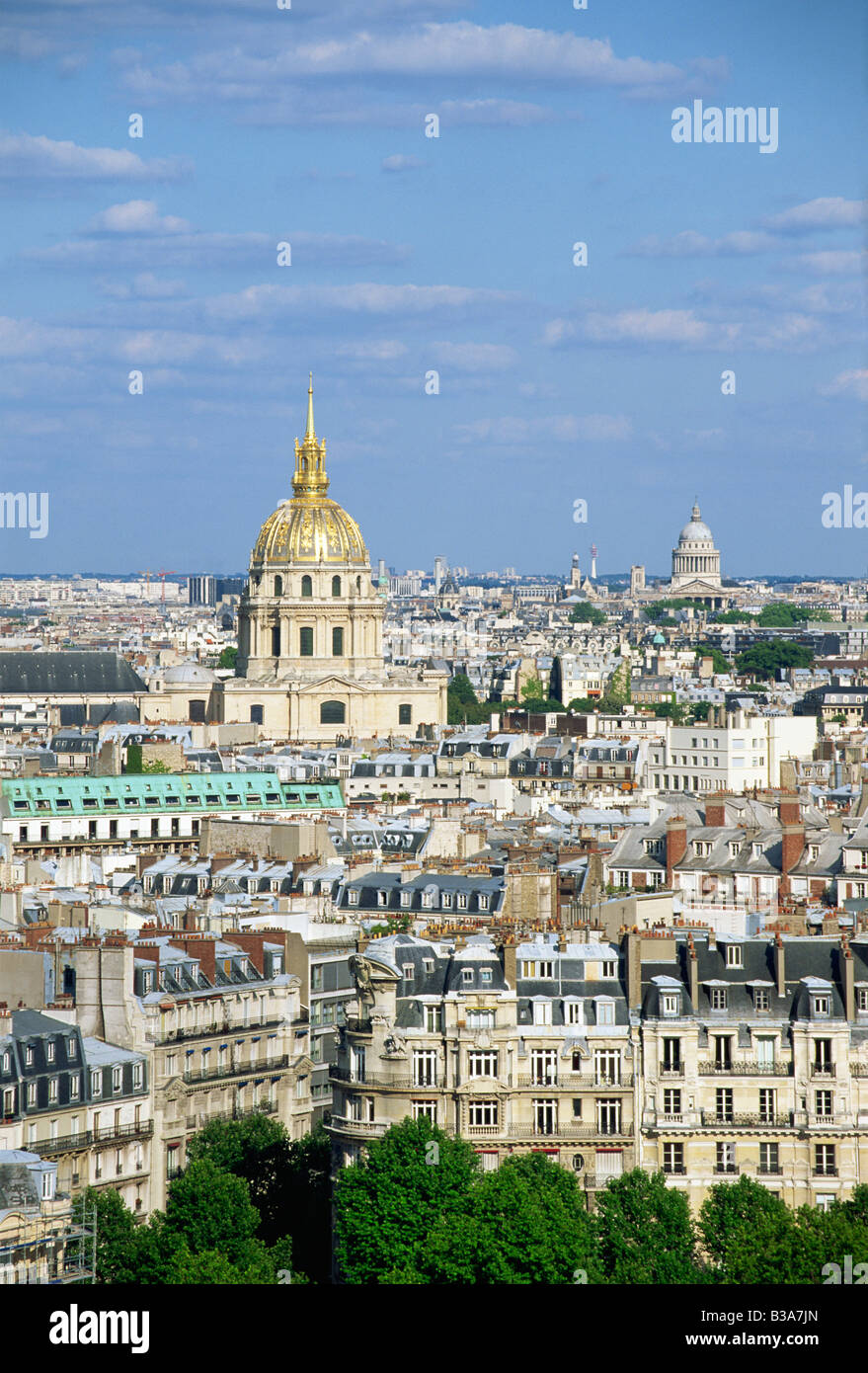Dome des Invalides und Pantheon vom Eiffelturm, Paris, Frankreich Stockfoto
