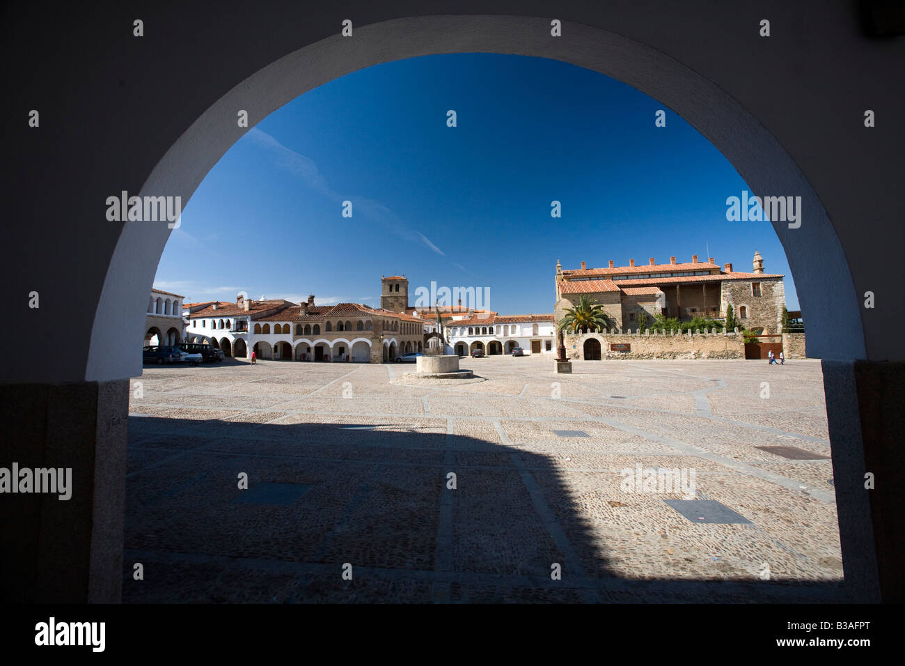 Arcade, Hauptplatz oder Plaza Mayor Garrovillas de Alconetar, Cáceres, Extremadura, Spanien Stockfoto