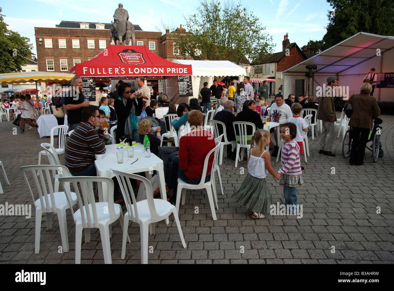 Petersfield Hampshire England Zentrum Urlaub Wochenende Stadtfeste Stockfoto