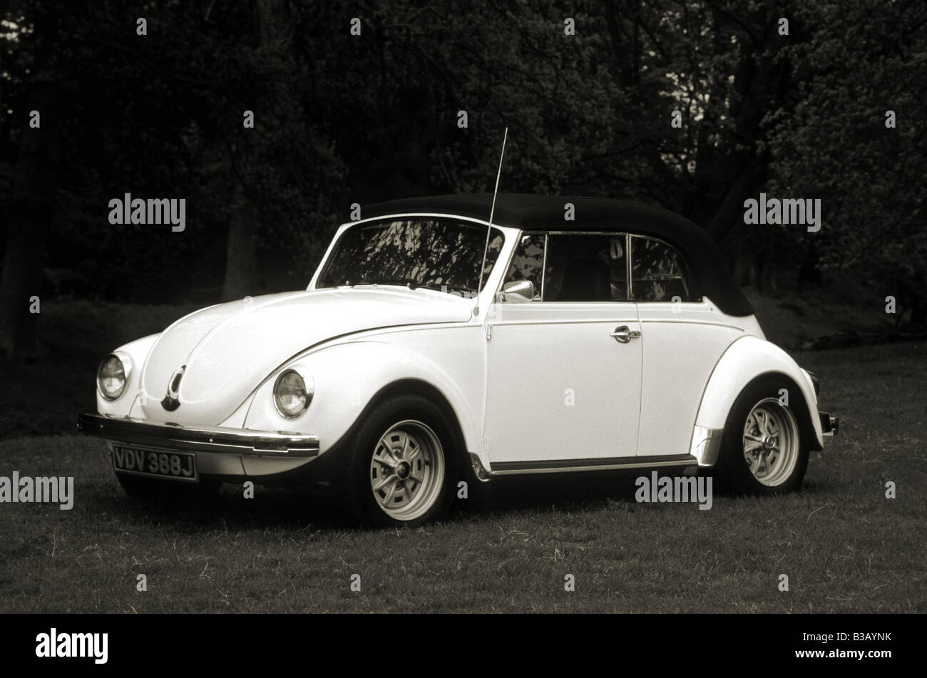 Volkswagen Käfer 1302 LS Cabriolet. Stockfoto