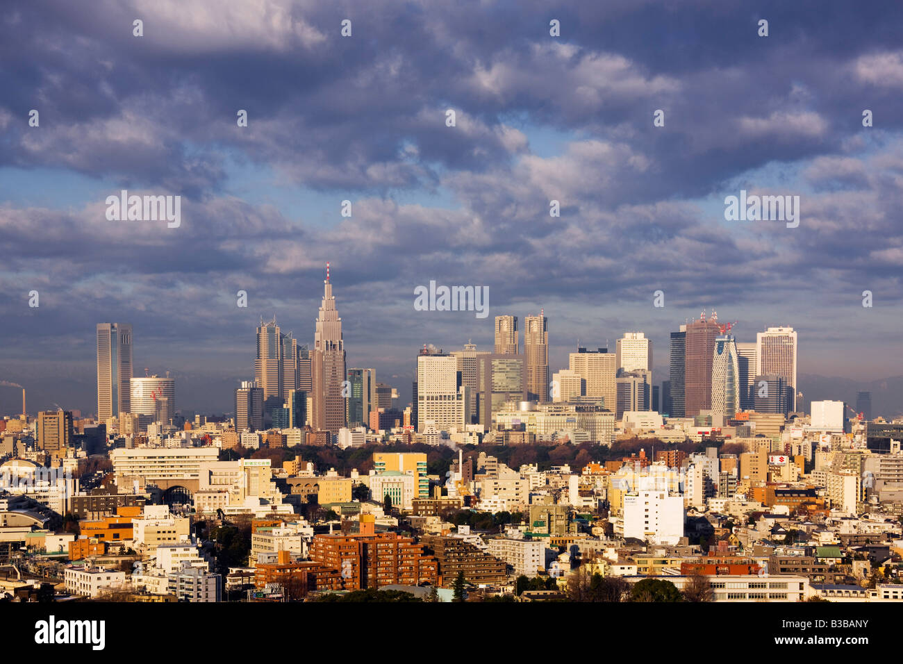 Skyline von Bezirk Shinjuku, Tokyo, Japan Stockfoto