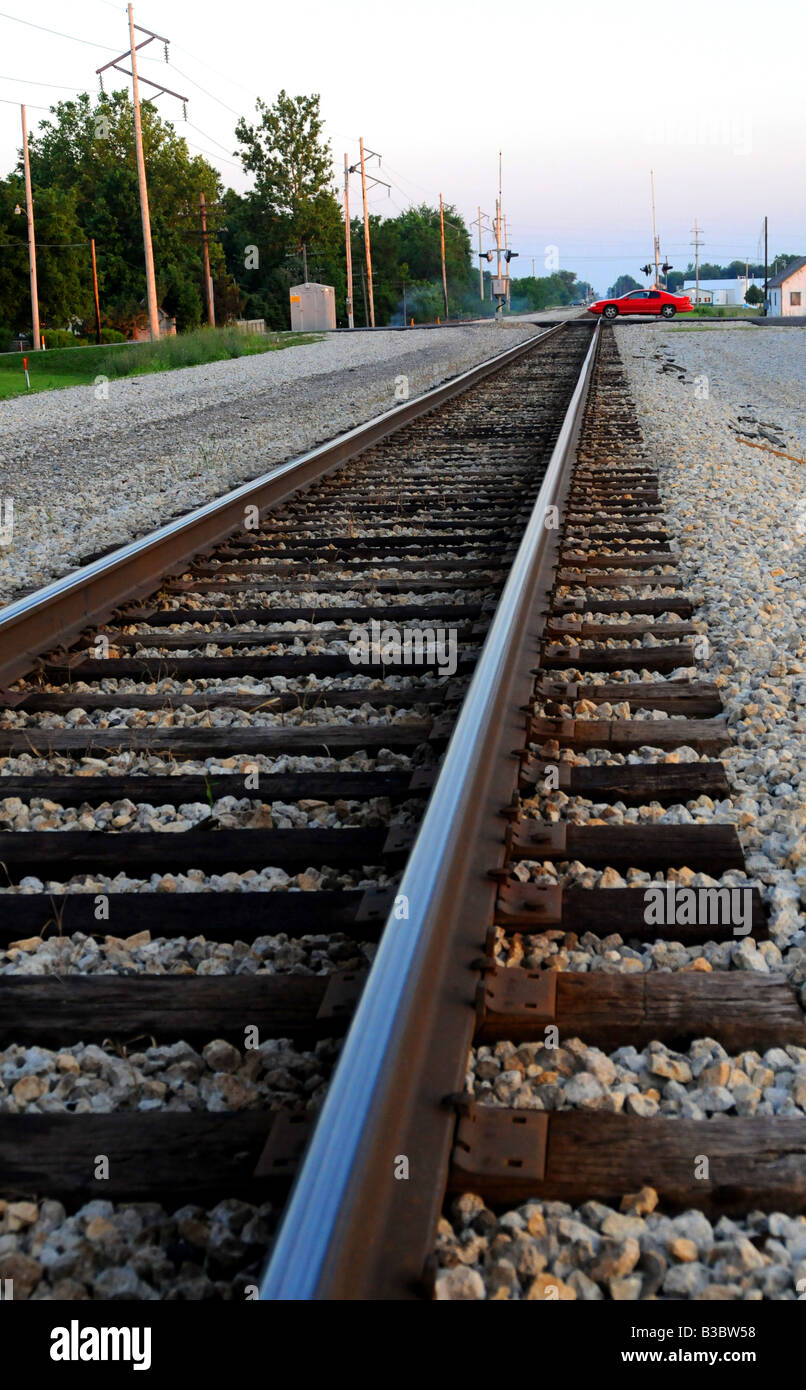 Ländliche Railroad tracks für Personen- und Güterzüge, Reisen mit der Bahn Stockfoto