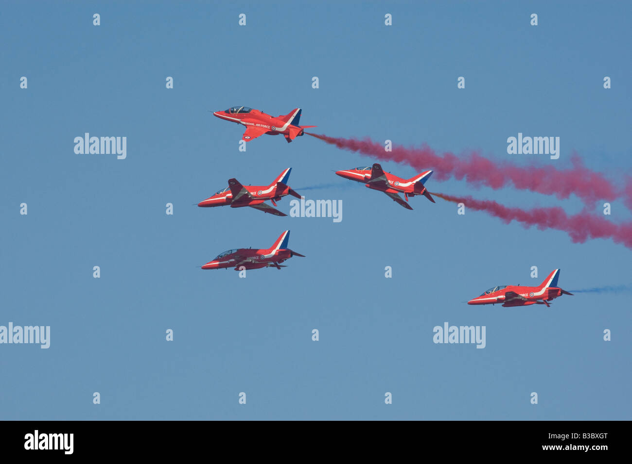 Flugvorführung der Red Arrows Stockfoto